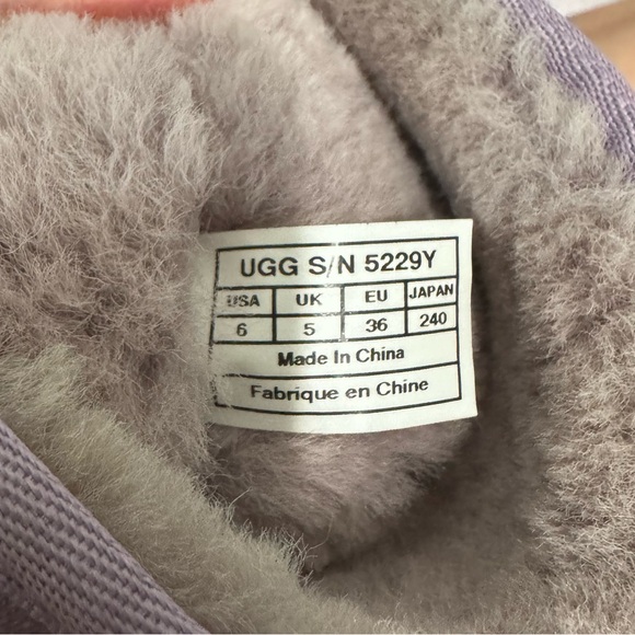 UGG women’s Classic Tall sheepskin boots in lavender purple. - Picture 10 of 11